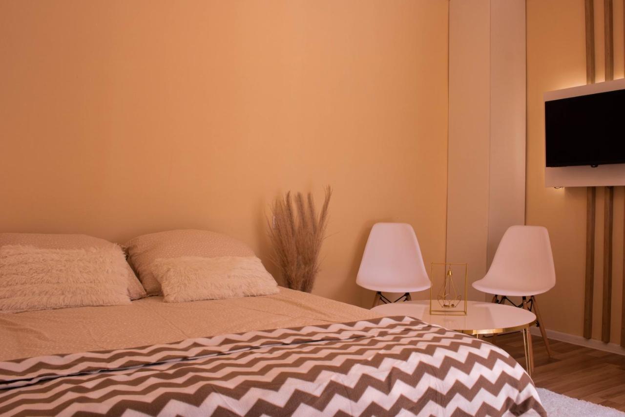 Luxury Studio Apartment Mostar Bagian luar foto