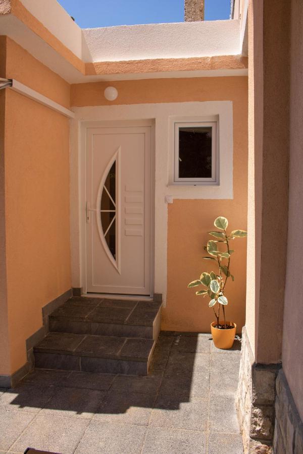 Luxury Studio Apartment Mostar Bagian luar foto